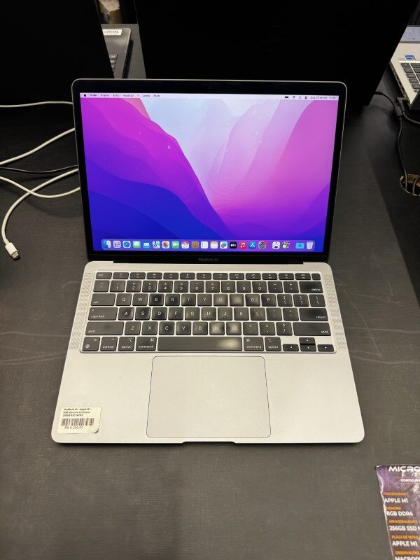 Apple MacBook Pro 2020 M1 - 8gb Ddr4 - 256Nvme